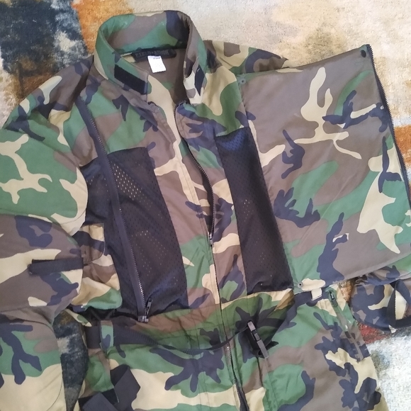 Field Armor Protective Exoskeleton - Picture 5 of 12